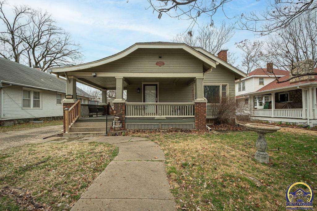 Property Photo:  1235 SW Woodward Ave  KS 66604 