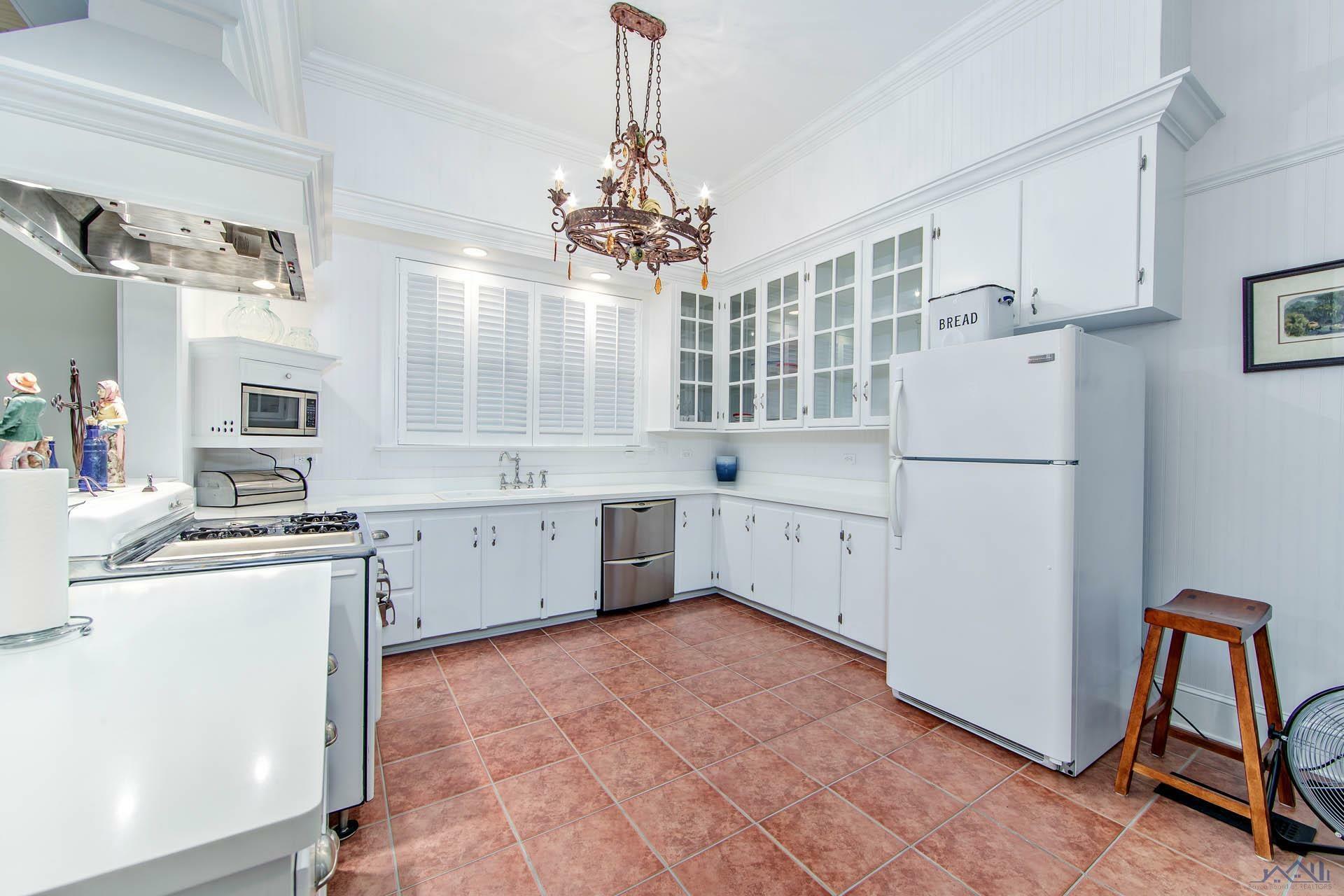 Property Photo:  631 Verret St  LA 70360 