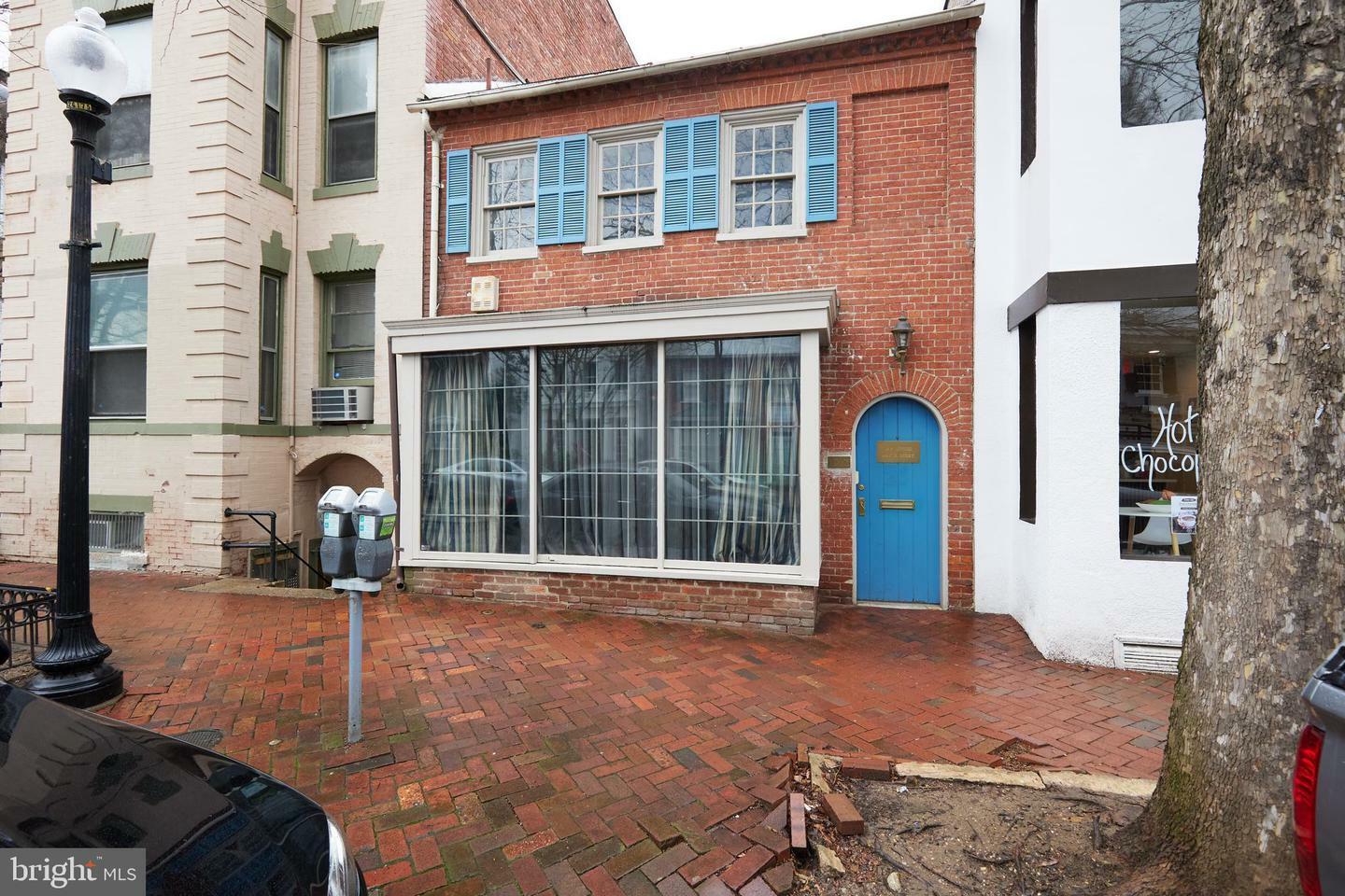 Property Photo:  3213 O Street NW  DC 20007 