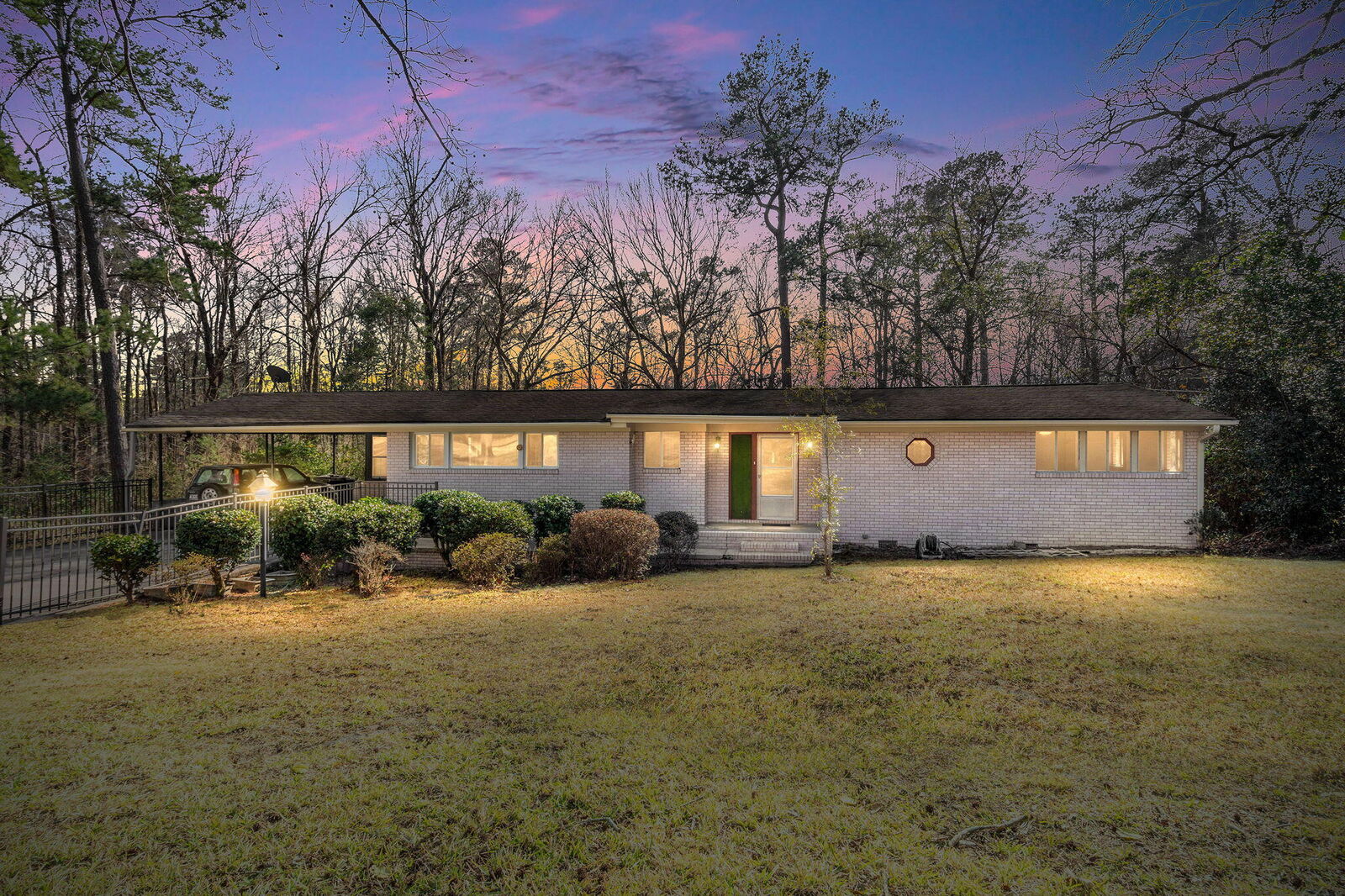 Property Photo: 107 Woodland Drive SC 29485