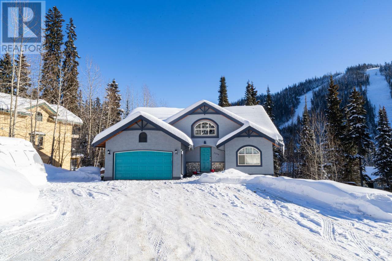 Property Photo:  2204 Sunburst Drive  BC V0E 5N0 