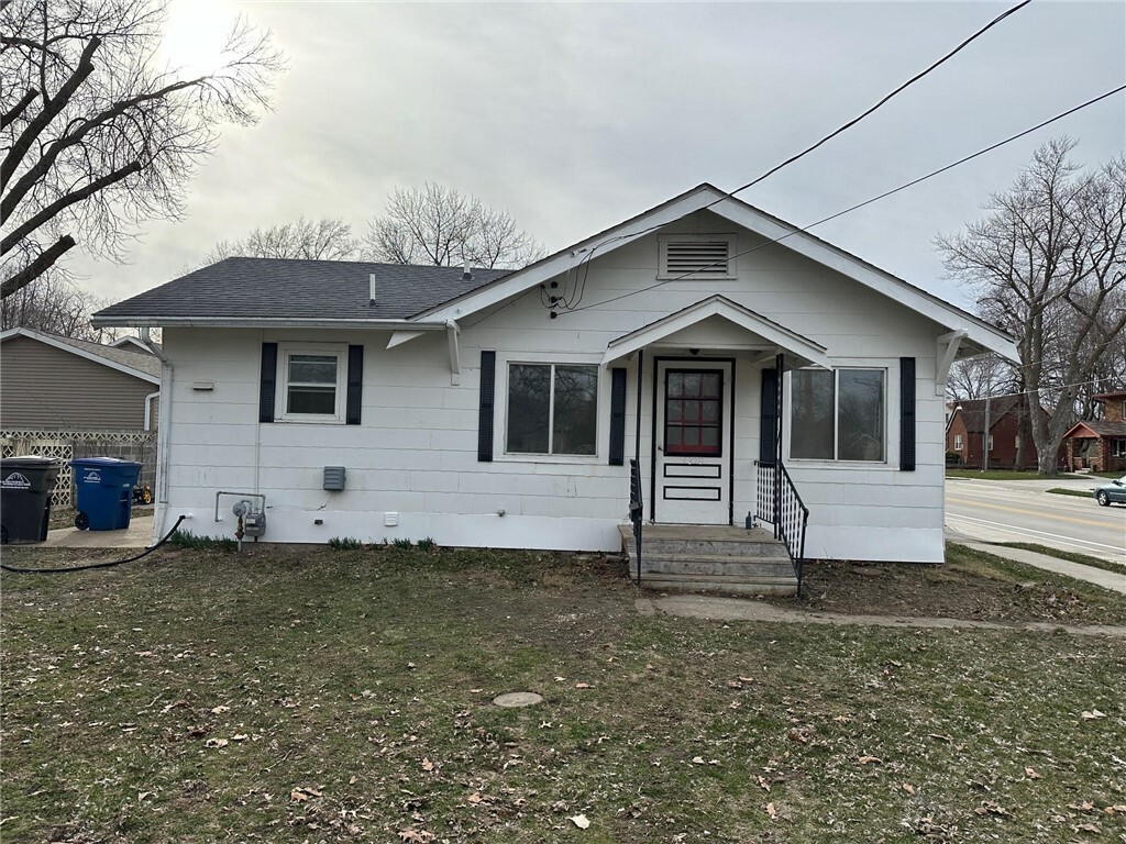 1828 46th Street  Des Moines IA 50310 photo