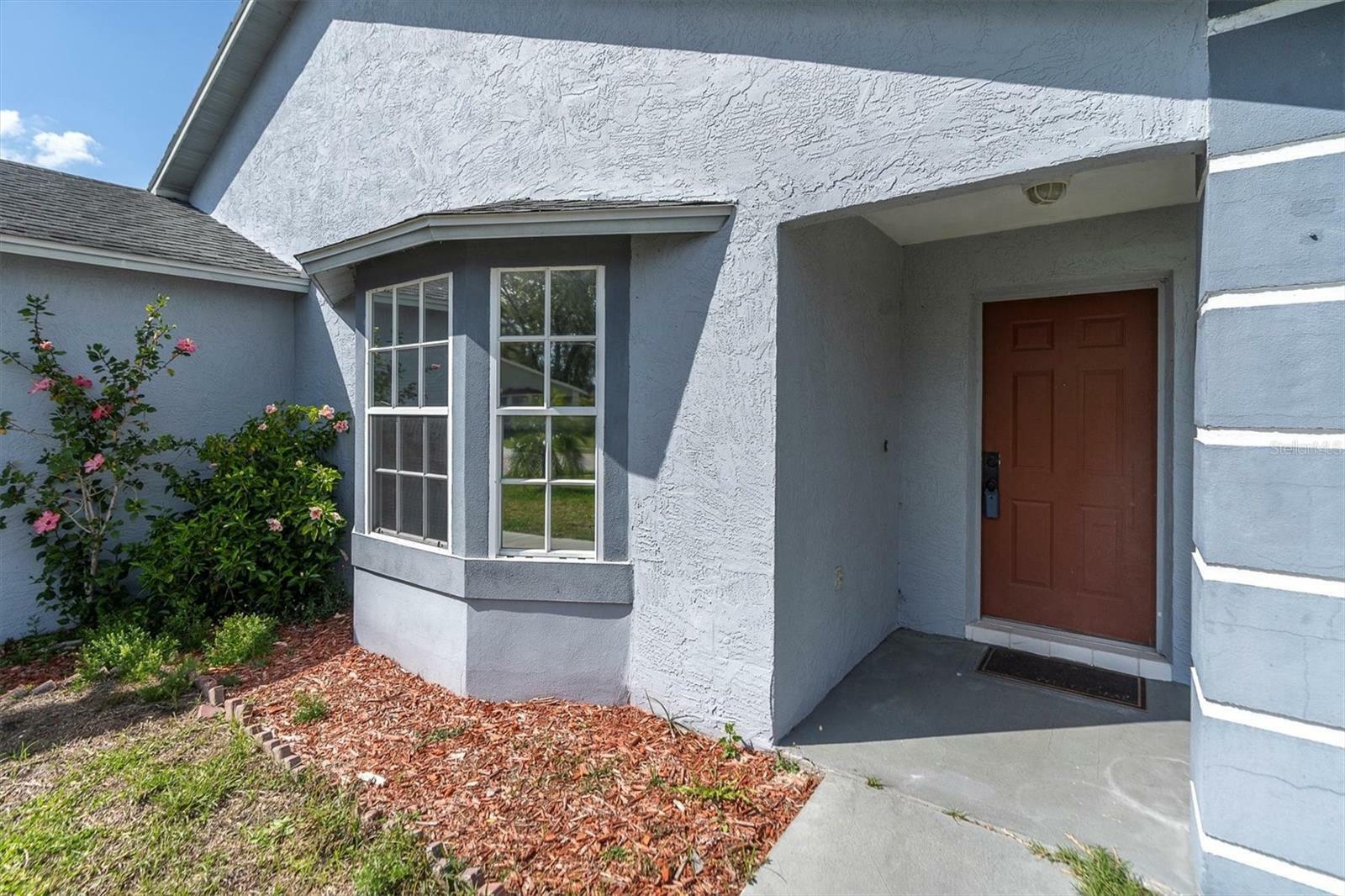 Property Photo:  8421 Goldome Drive  FL 34668 