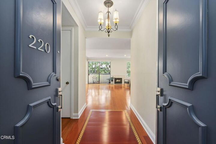 Property Photo:  700 S Lake Avenue 220  CA 91106 