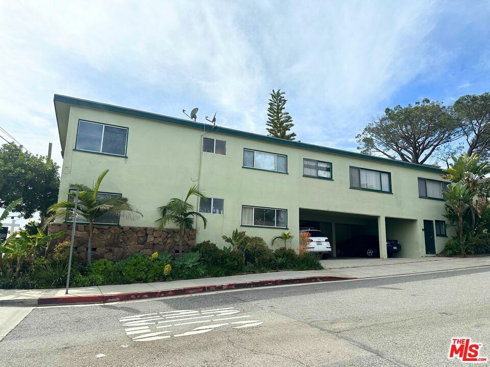 Property Photo: 649 Ocean Park Boulevard CA 90405