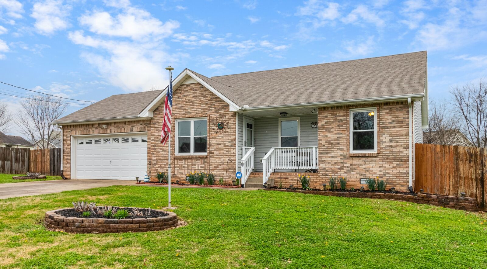 Property Photo: 1405 Mickey Ct TN 37042