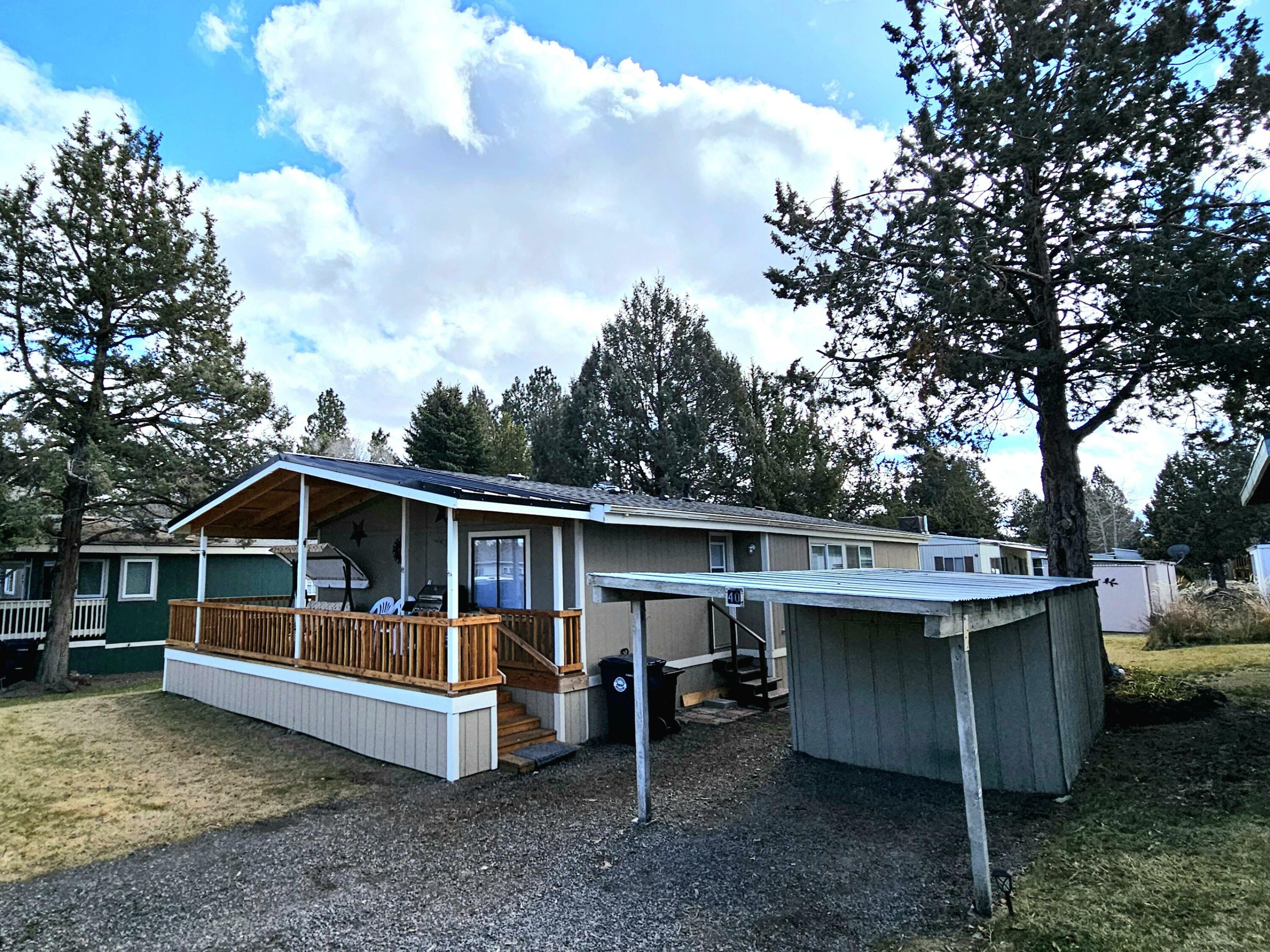Property Photo:  5063 Highway 97 S 40  OR 97756 
