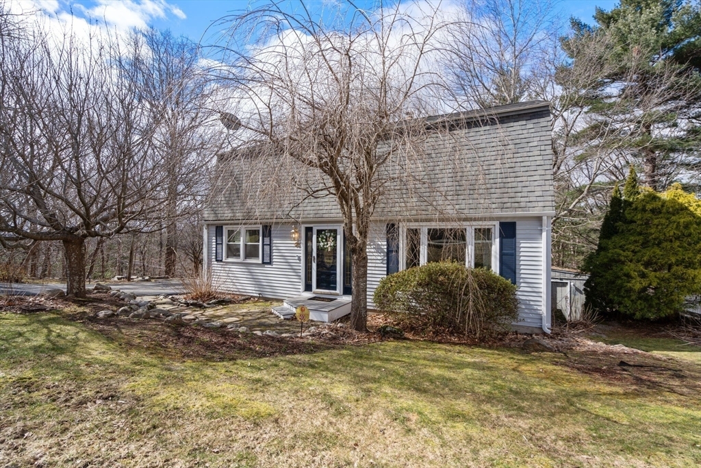 Property Photo:  40 Westview Rd  MA 01602 