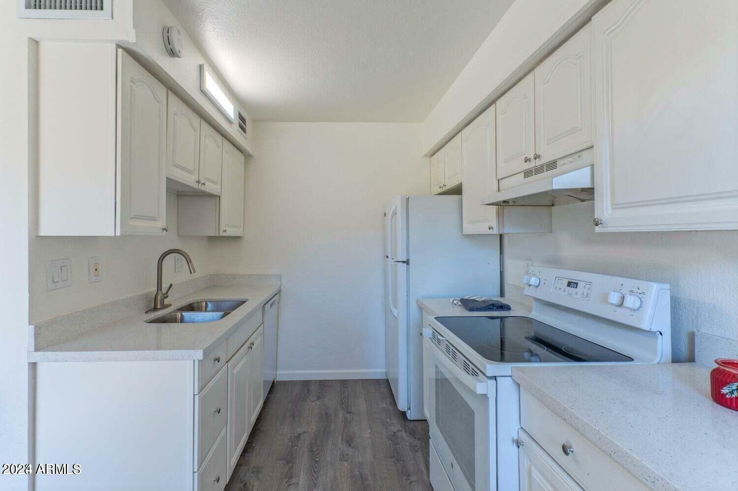 Property Photo:  3313 N 68th Street 123  AZ 85251 