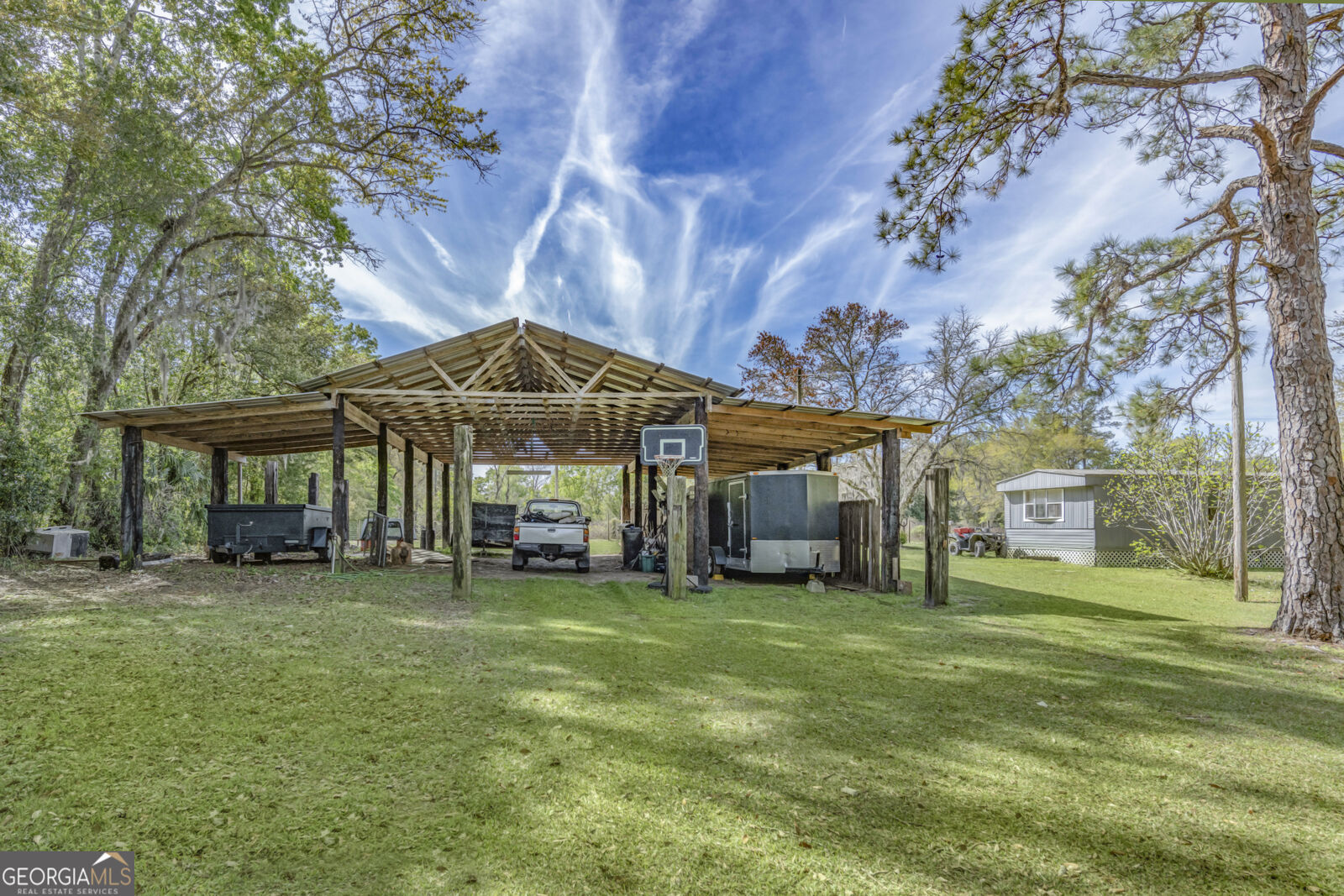 Property Photo:  609 Sparkman Circle  GA 31562 