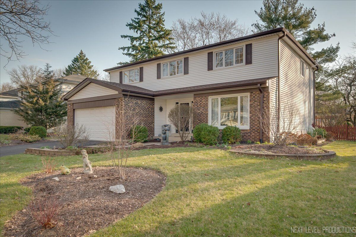 Property Photo: 1508 Hyde Park Lane IL 60565