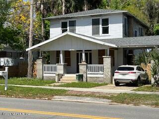 Property Photo:  804 Oak Street  FL 32177 