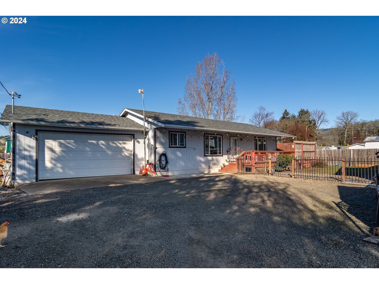 Property Photo: 1958 Austin Rd OR 97471
