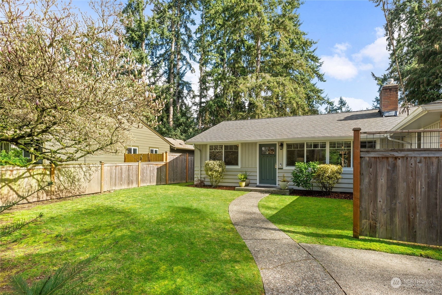 Property Photo:  14900 Evanston Avenue N  WA 98133 