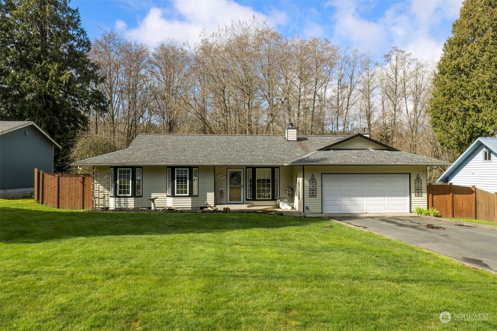Property Photo: 24425 Madura Drive NE WA 98346