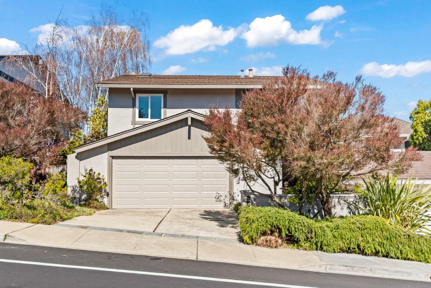 Property Photo:  2527 Hastings Drive  CA 94002 