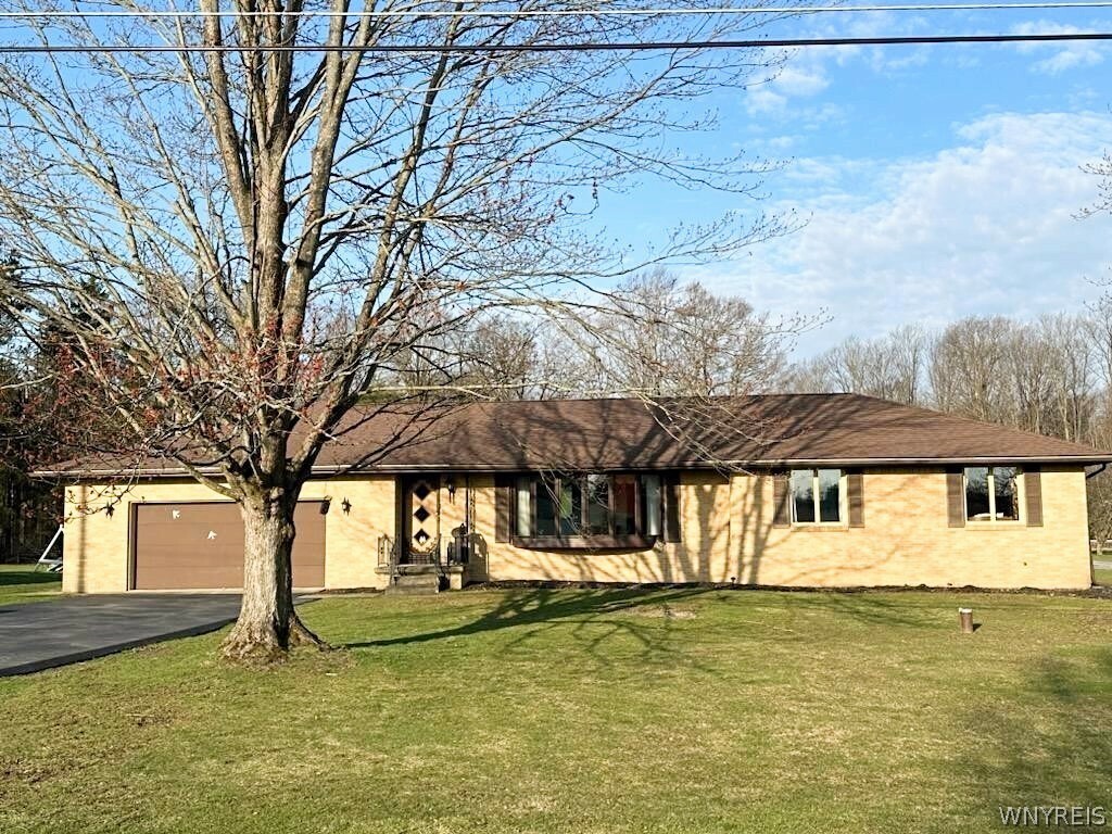 Property Photo: 2686 Eldridge Road NY 14052