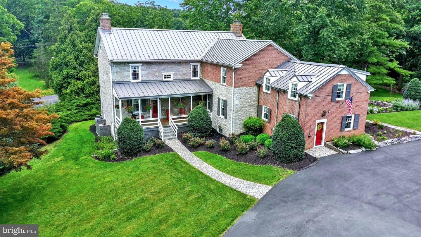 Property Photo:  210 N Old Stonehouse Road  PA 17015 