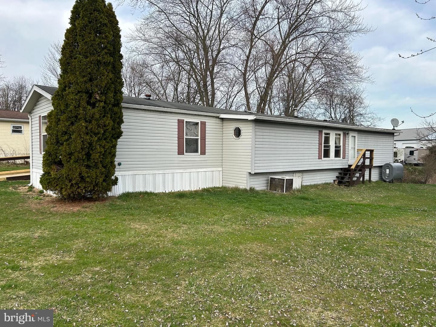 Property Photo:  90 Knight Road L-22  PA 17325 
