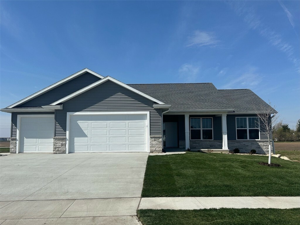 Property Photo:  1375 Echo Ridge Lane  IA 52302 