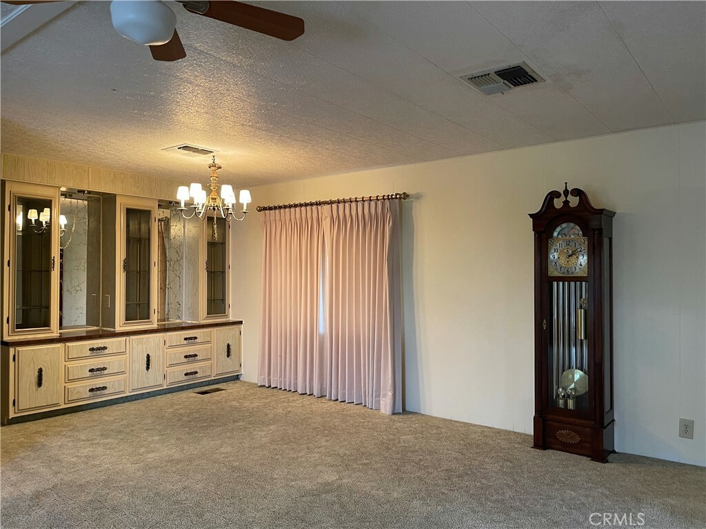 Property Photo:  1525 W Oakland Avenue 101  CA 92543 