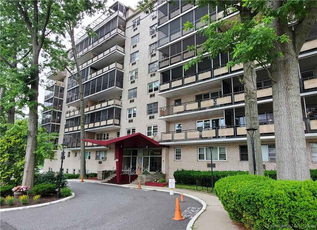 Property Photo: 80 Cartright Street Gd CT 06604