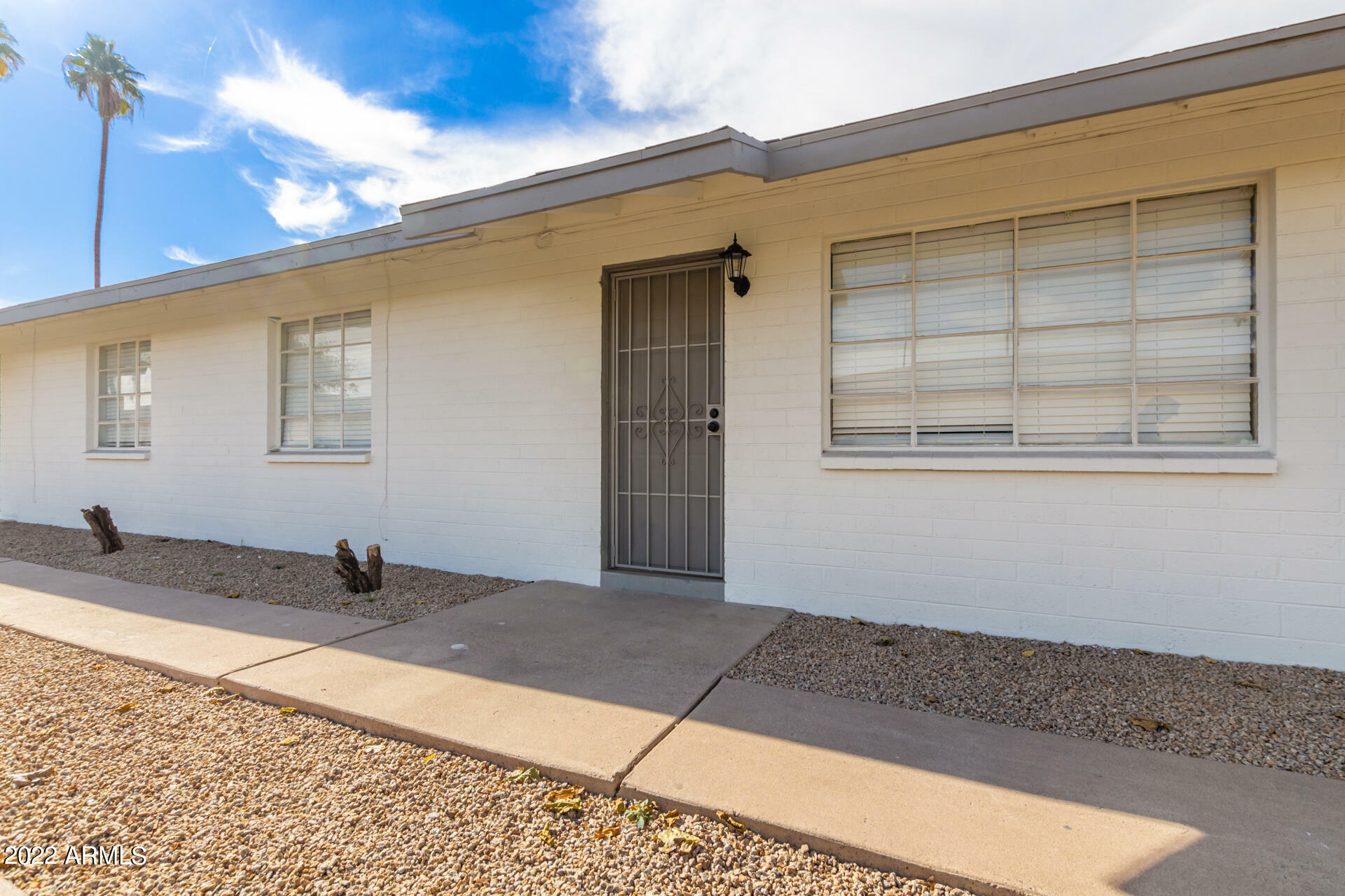 Property Photo:  1950 E Yale Street  AZ 85006 