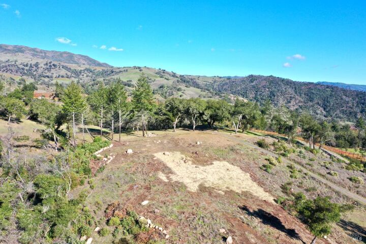 551 Artisan Circle  Geyserville CA 95441 photo