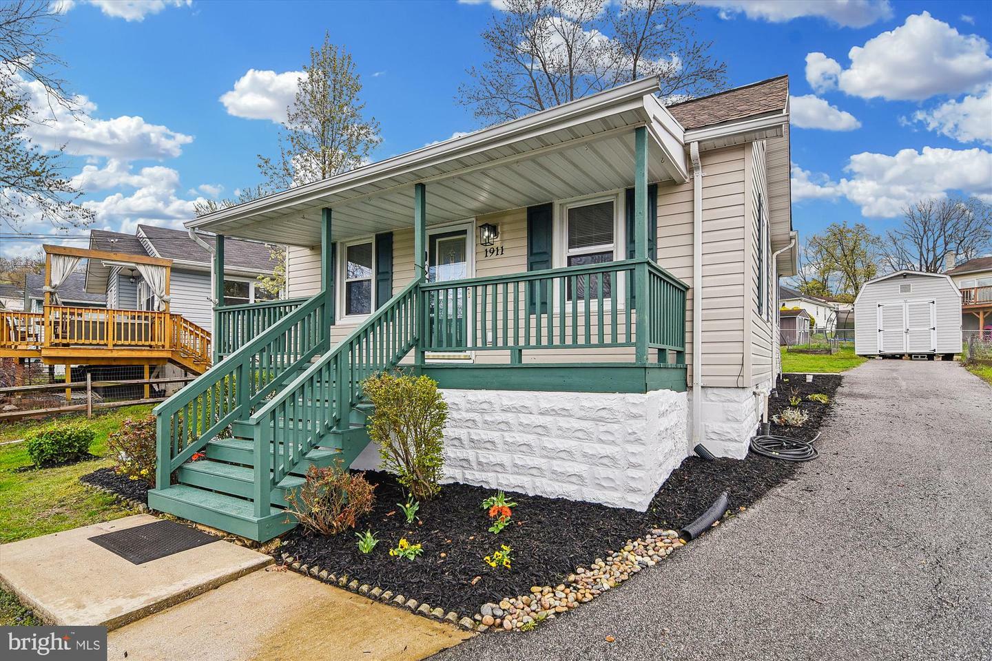 Property Photo:  1911 Monumental Road  MD 21227 