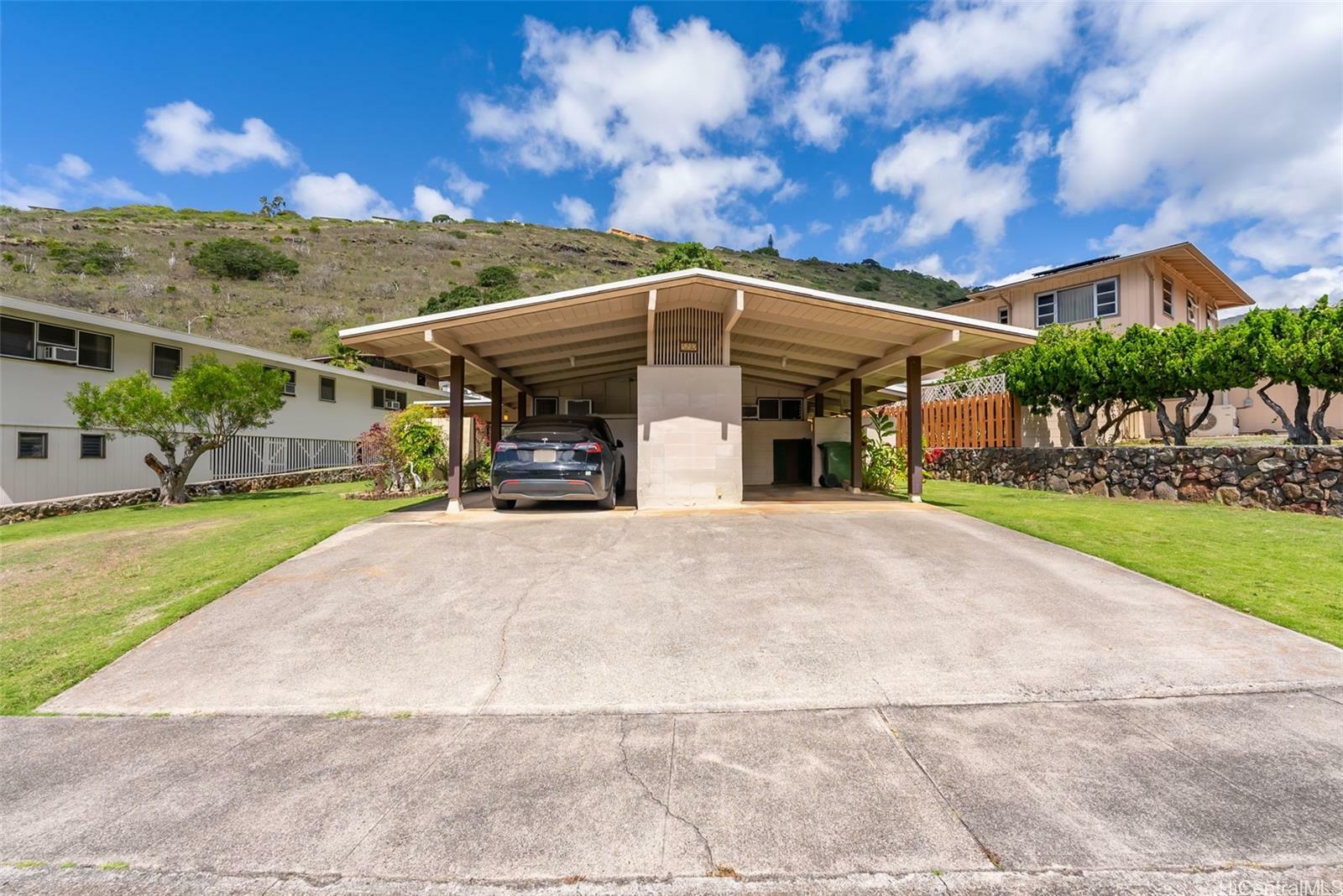 Property Photo:  5210 Kilauea Avenue  HI 96816 