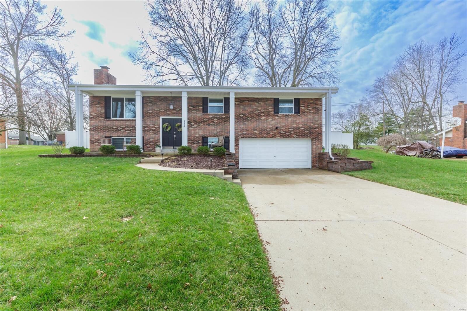 Property Photo:  1114 Lariat Trail  MO 63011 