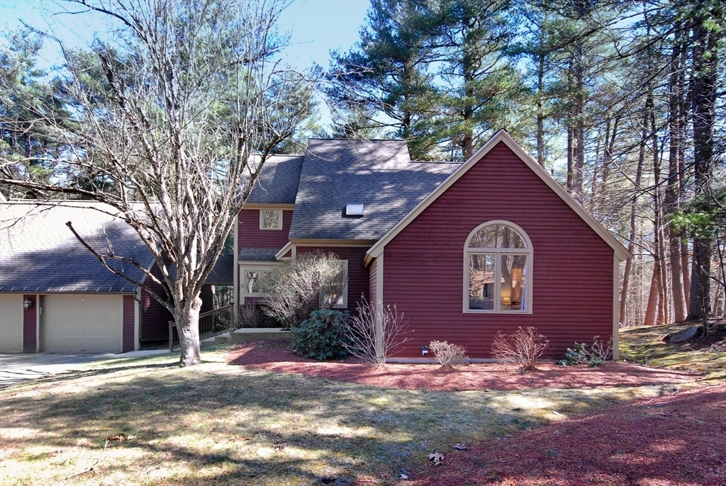 Property Photo:  13 Woodridge Ln 13  MA 01886 