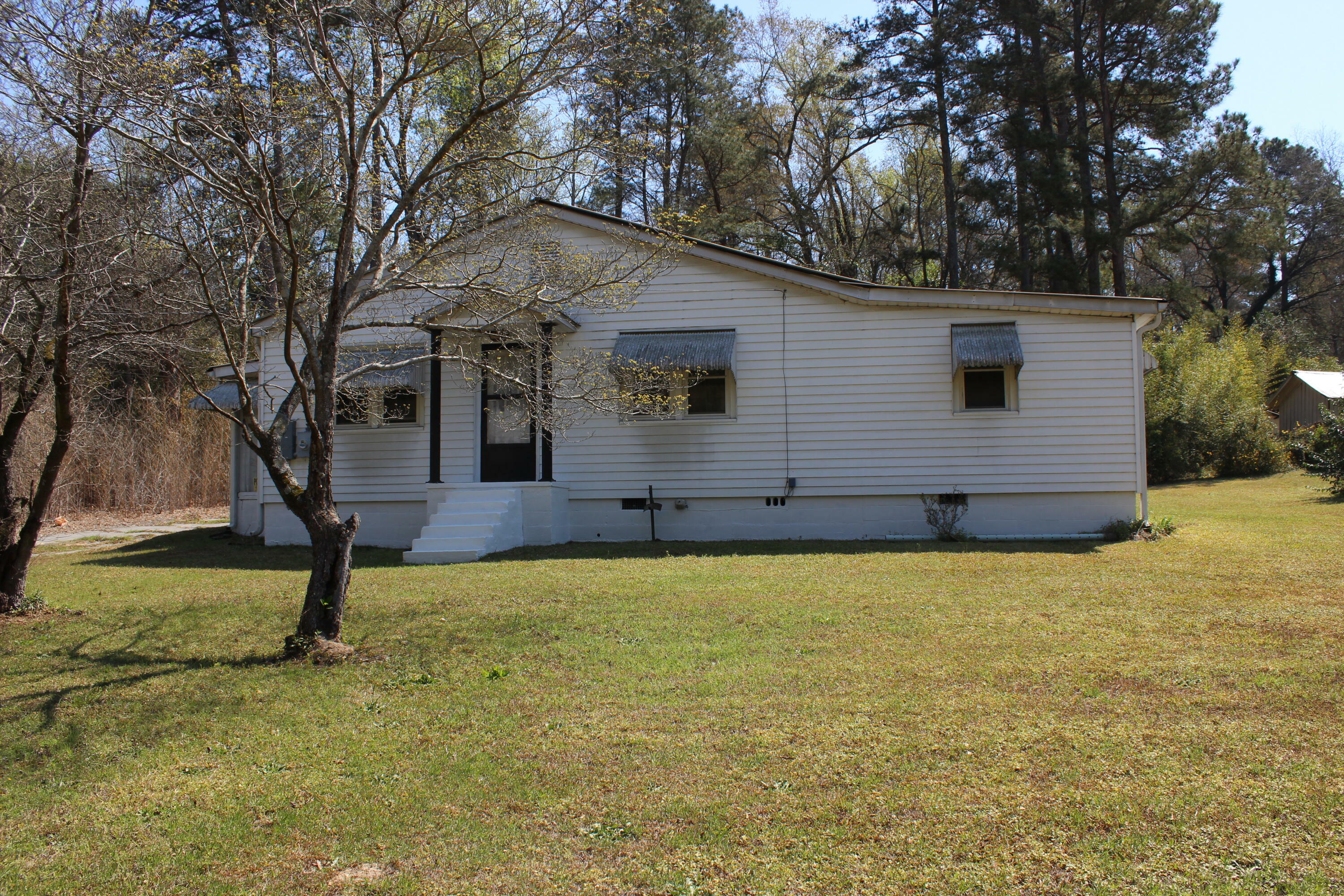 Property Photo:  1385 Augusta Road  SC 29851 