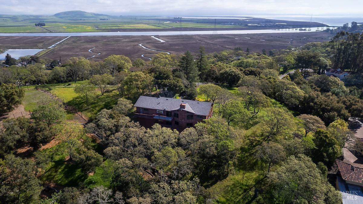 Property Photo: 311 Crest Road CA 94945