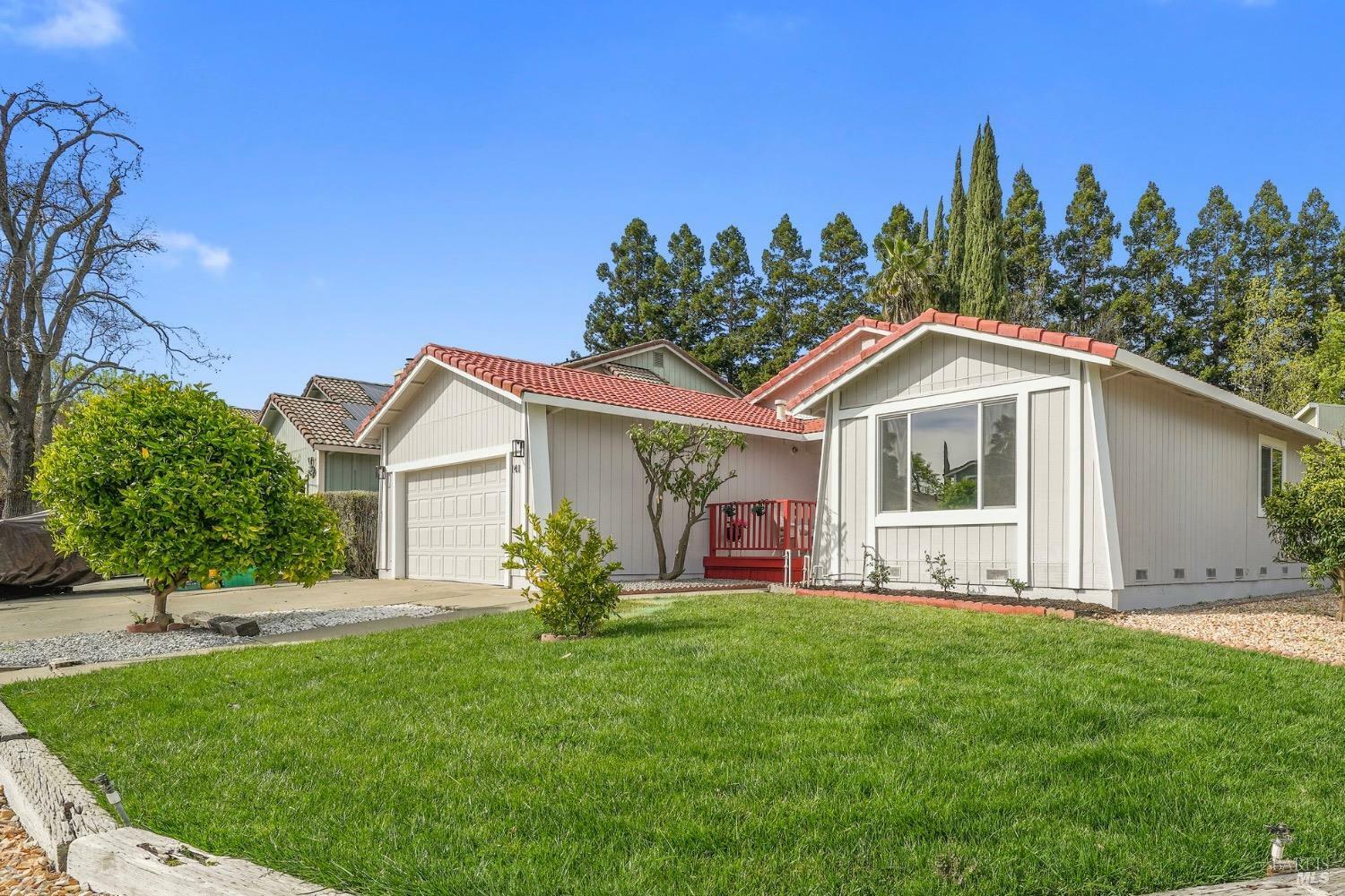 Property Photo: 141 Stirling Drive CA 95687