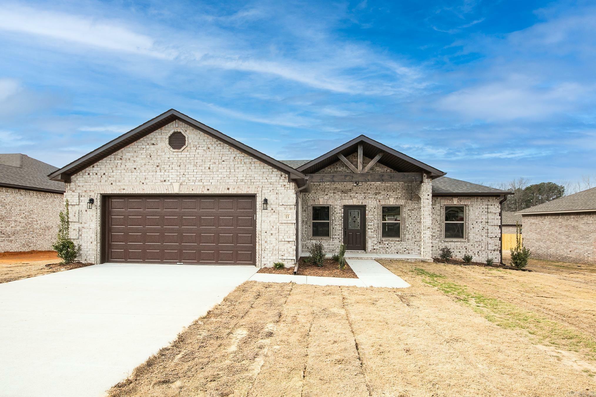 Property Photo:  13 Aberdeen Drive  AR 72023 