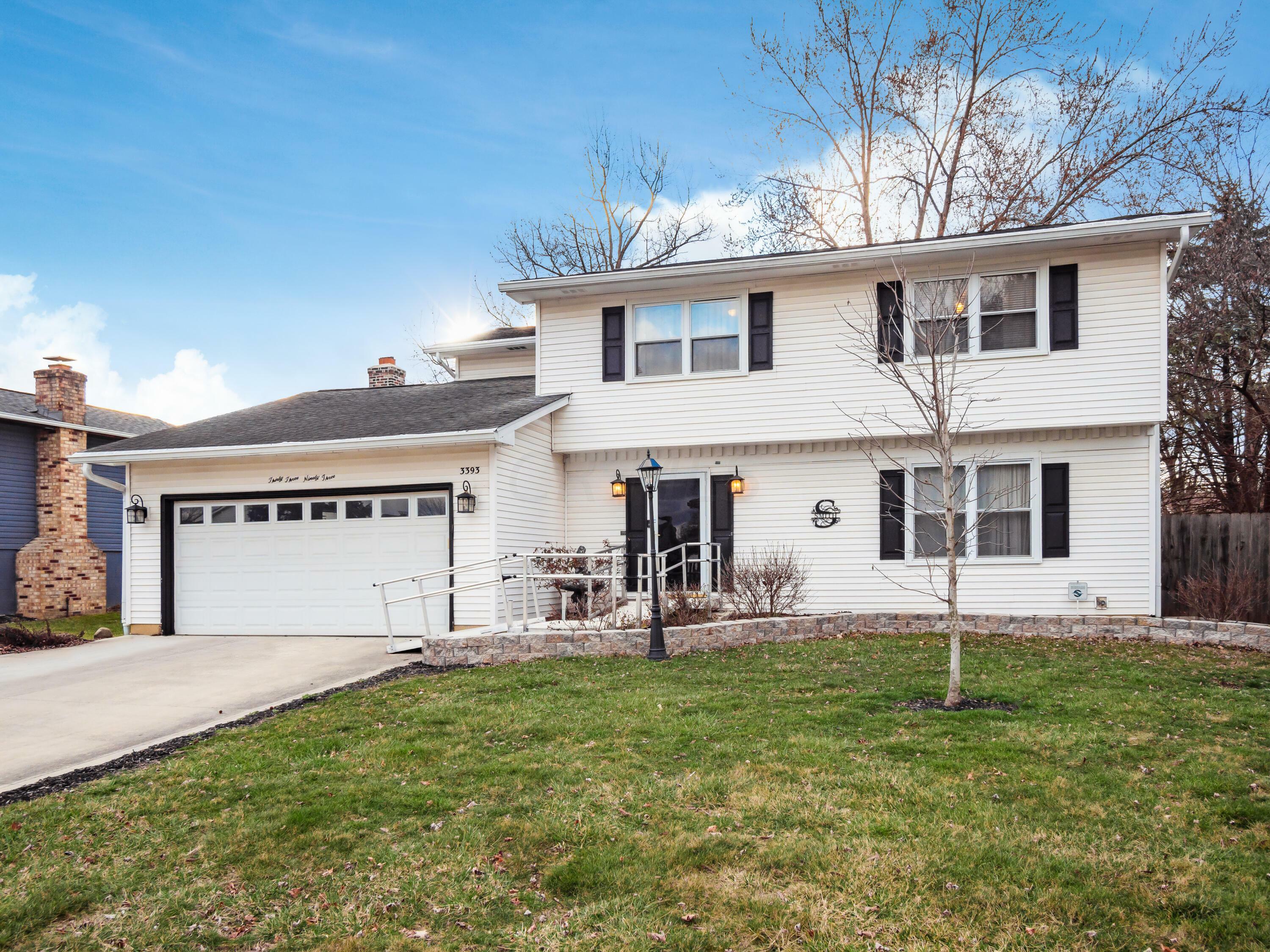 Property Photo: 3393 Josephine Circle OH 43123