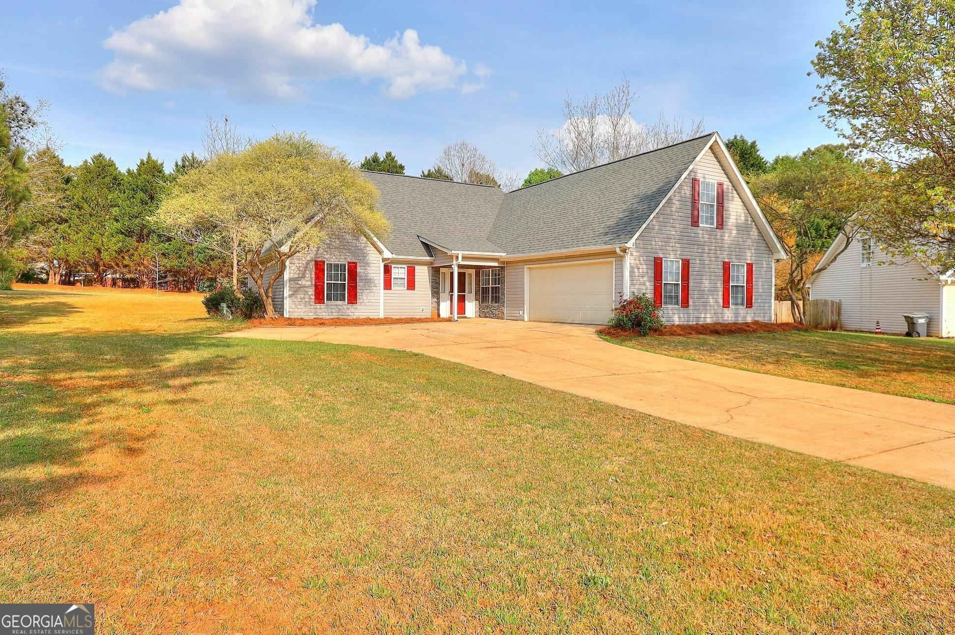 Property Photo:  260 Rosewood Circle  GA 30016 