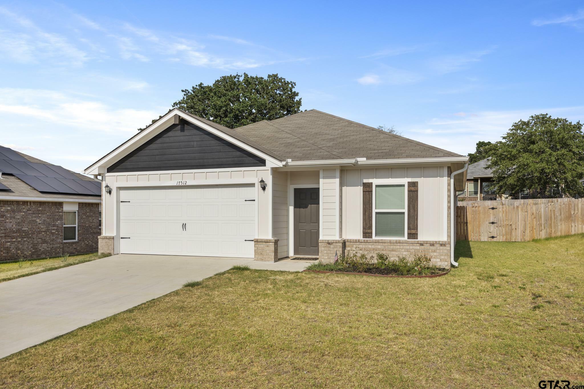 Property Photo:  17512 Stacy  TX 75771 