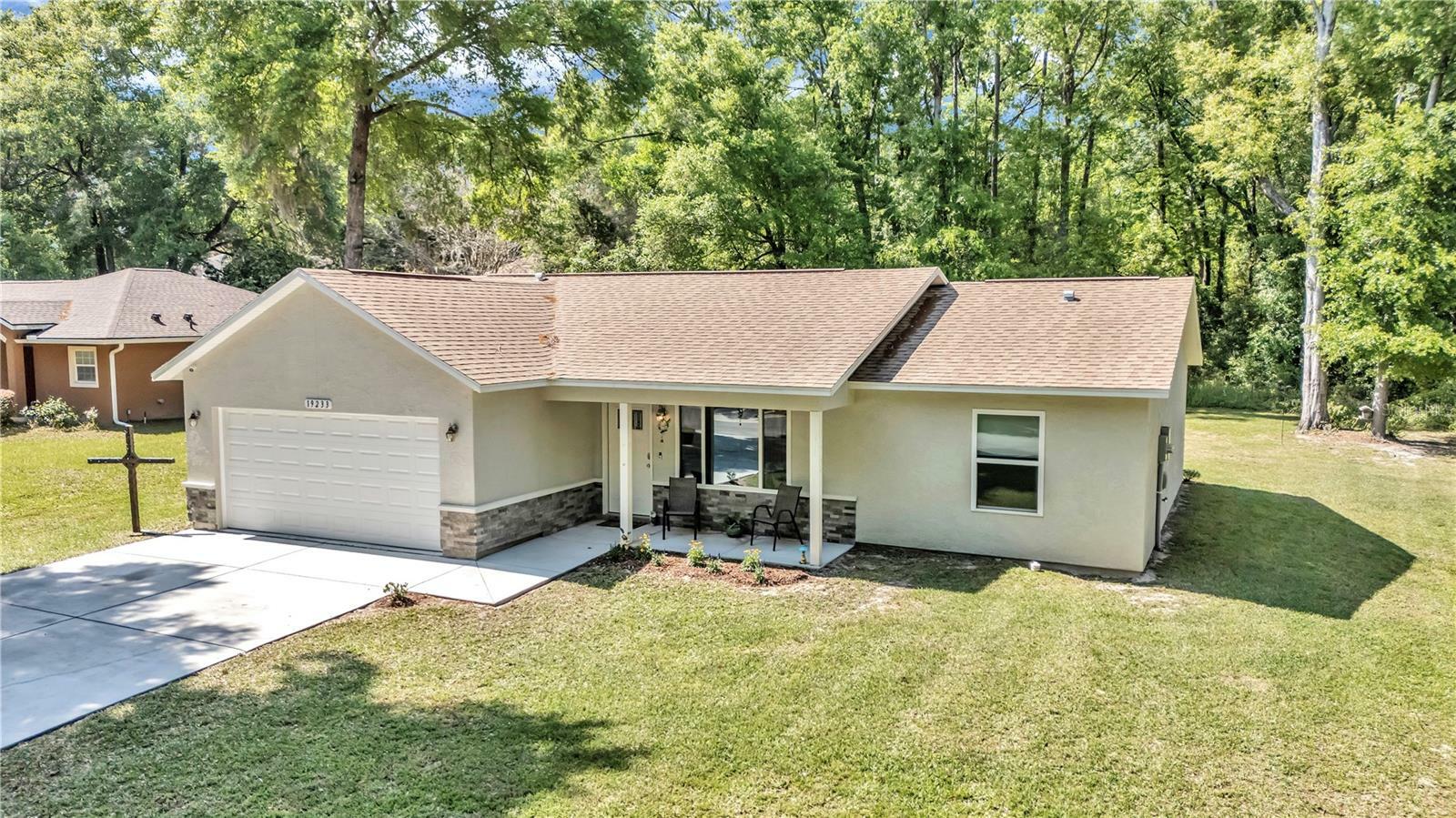 Property Photo:  19233 SW 96th Loop  FL 34432 