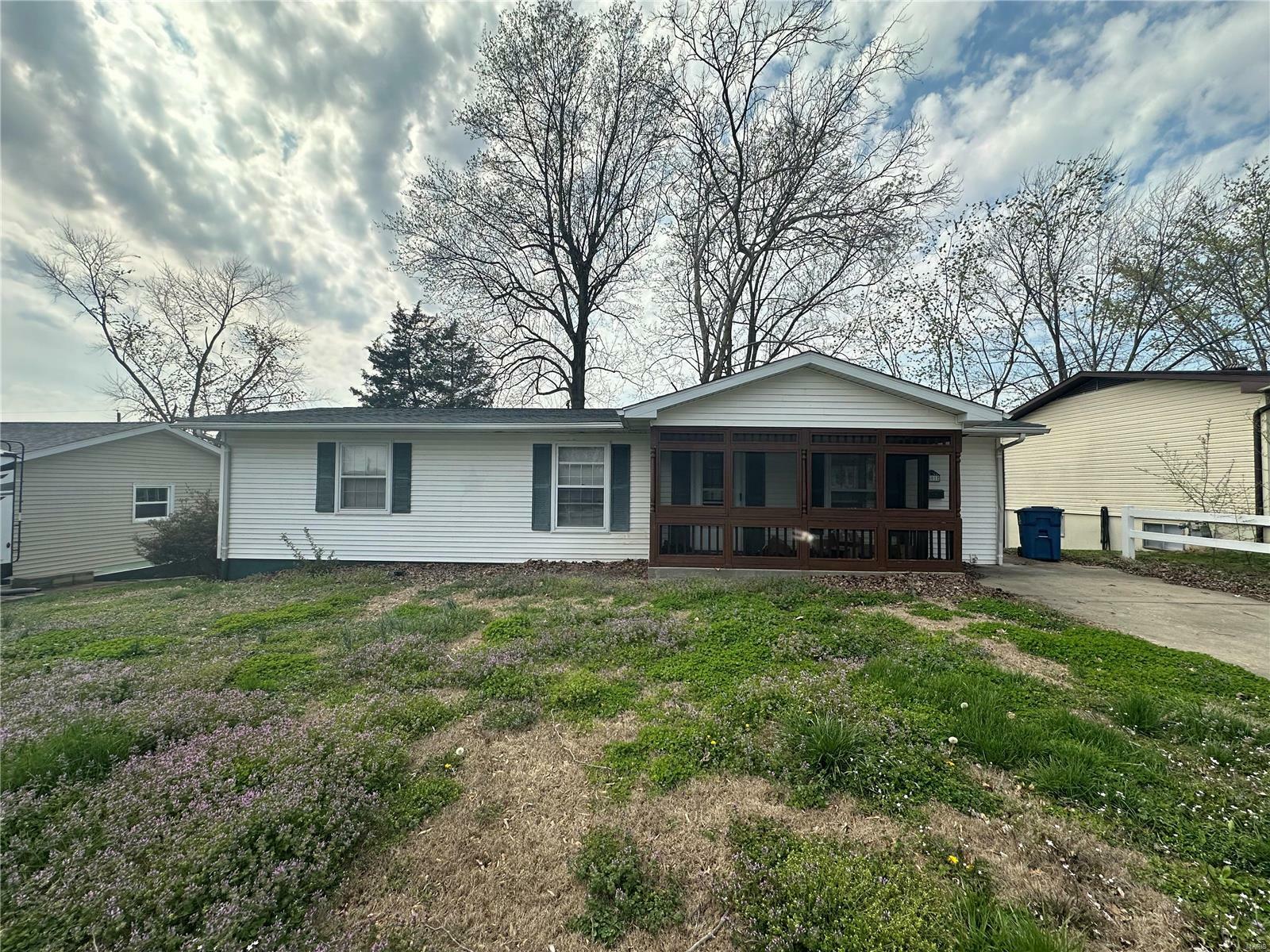 Property Photo:  501 Harvard Drive  MO 63780 