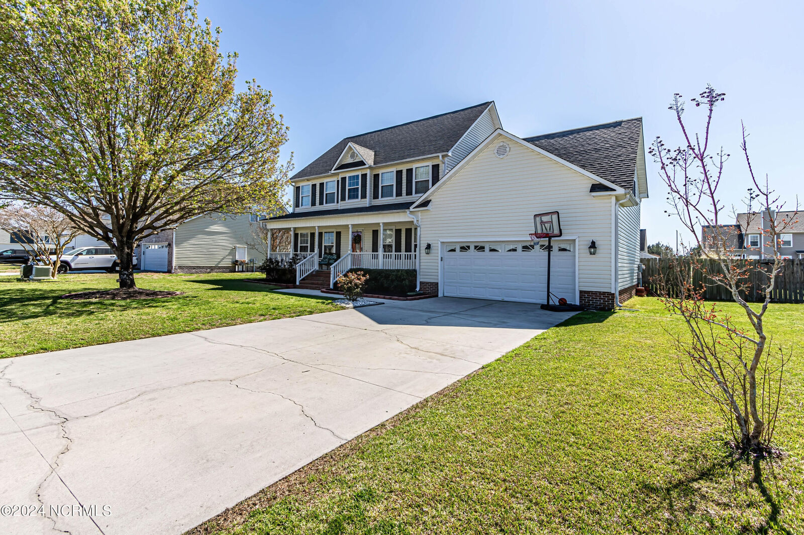 Property Photo: 201 Hartford Lane NC 28540