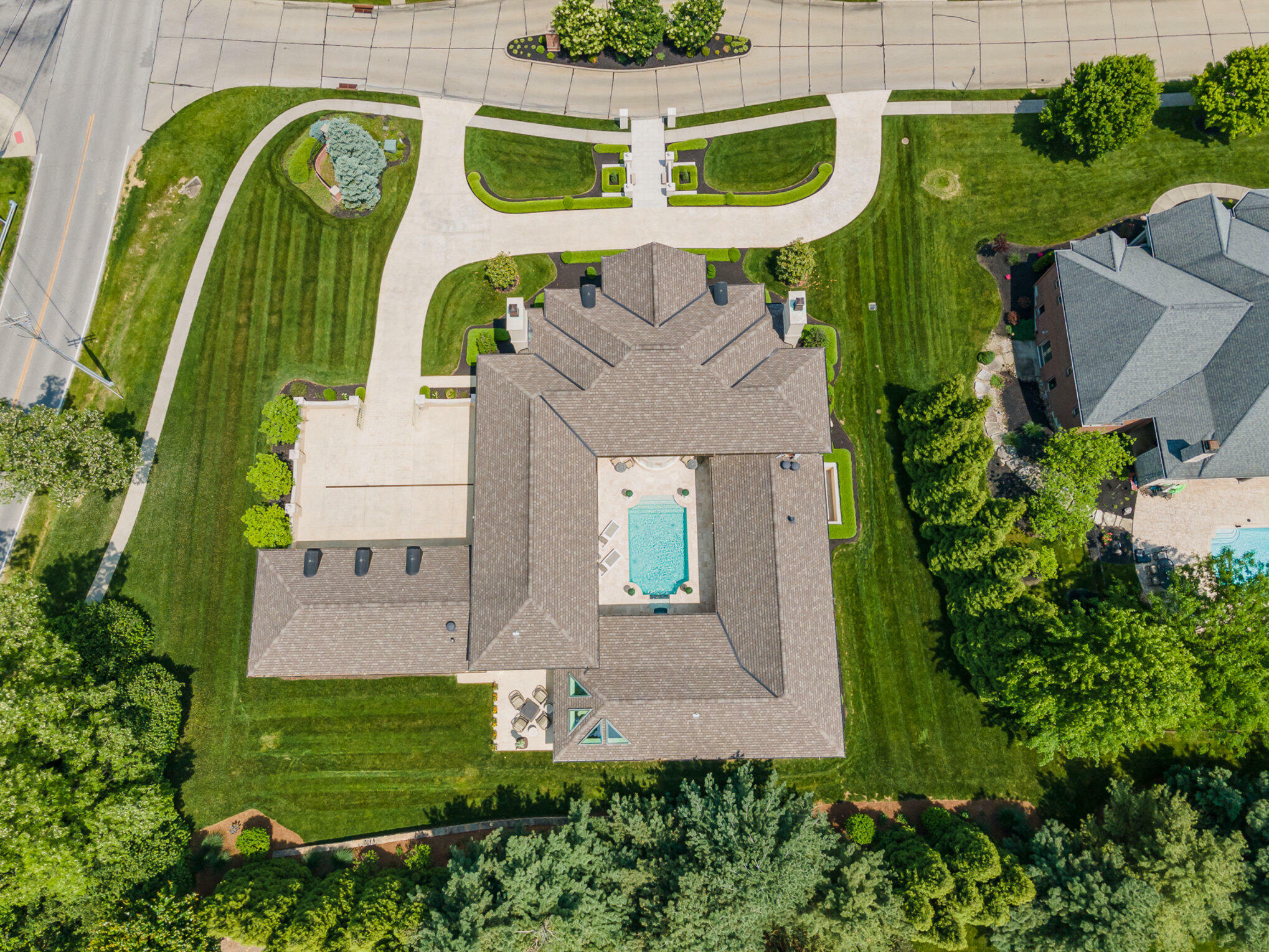 Property Photo:  943 Squire Oaks Drive  KY 41017 