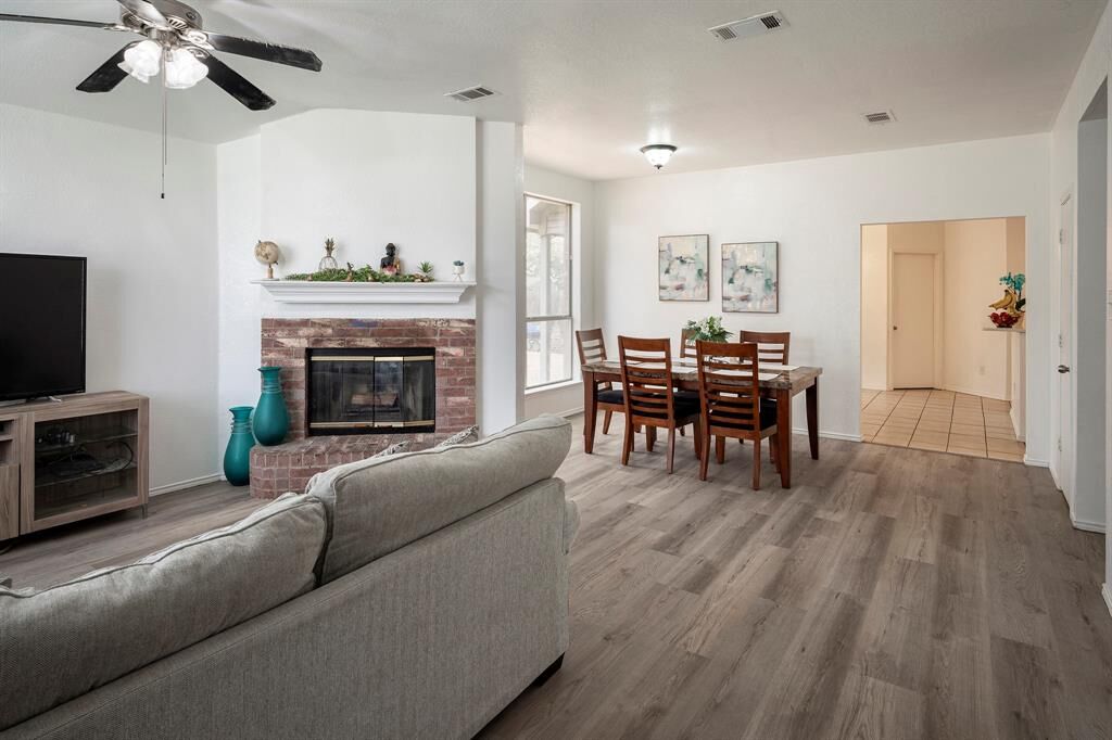 Property Photo:  7502 Estates Way  TX 75089 