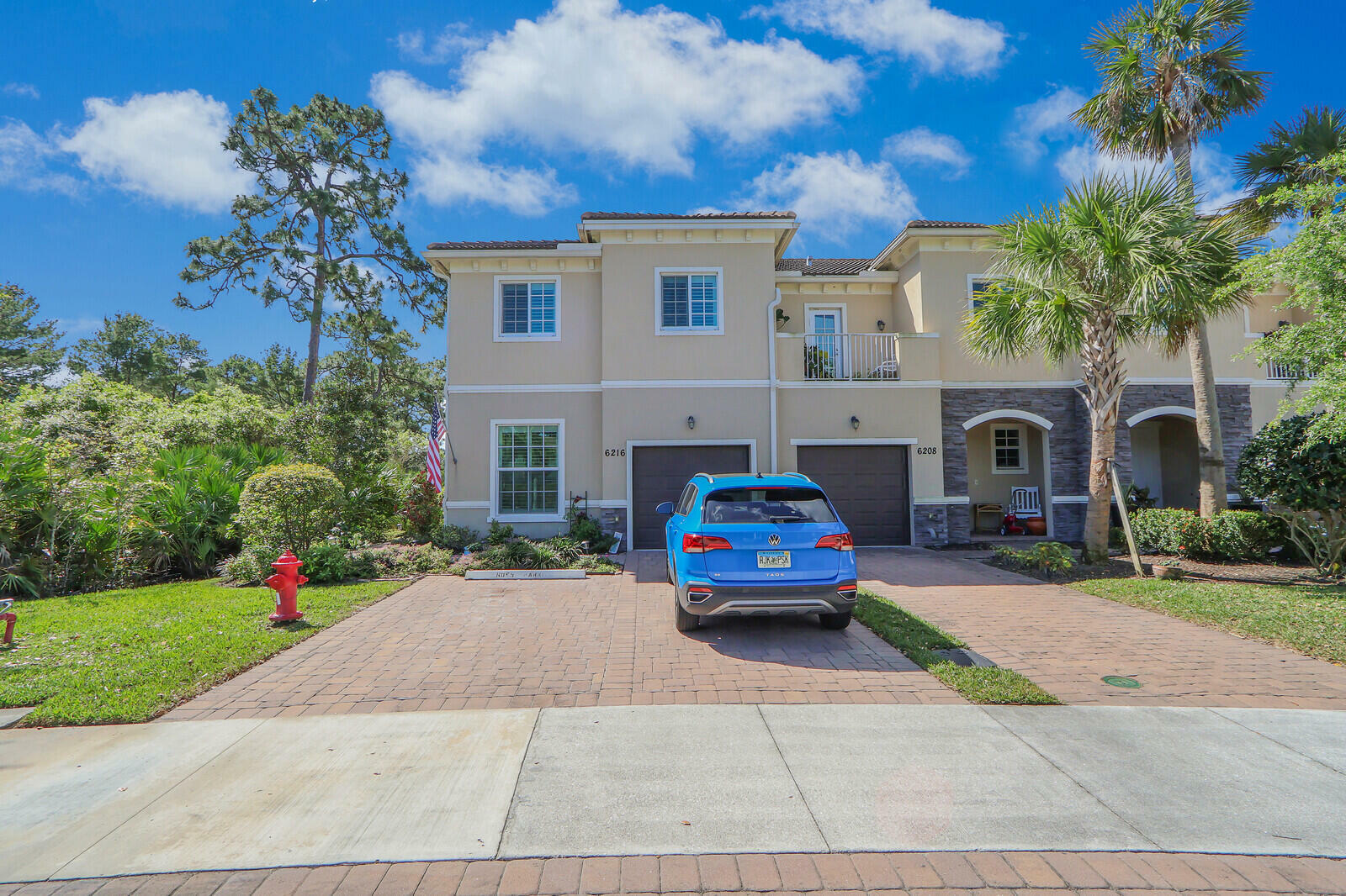 Property Photo:  6216 SE Portofino Circle  FL 33455 