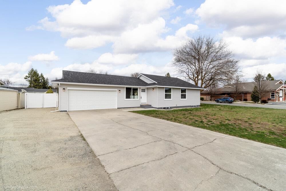 Property Photo: 12025 E 32nd Ave WA 99206