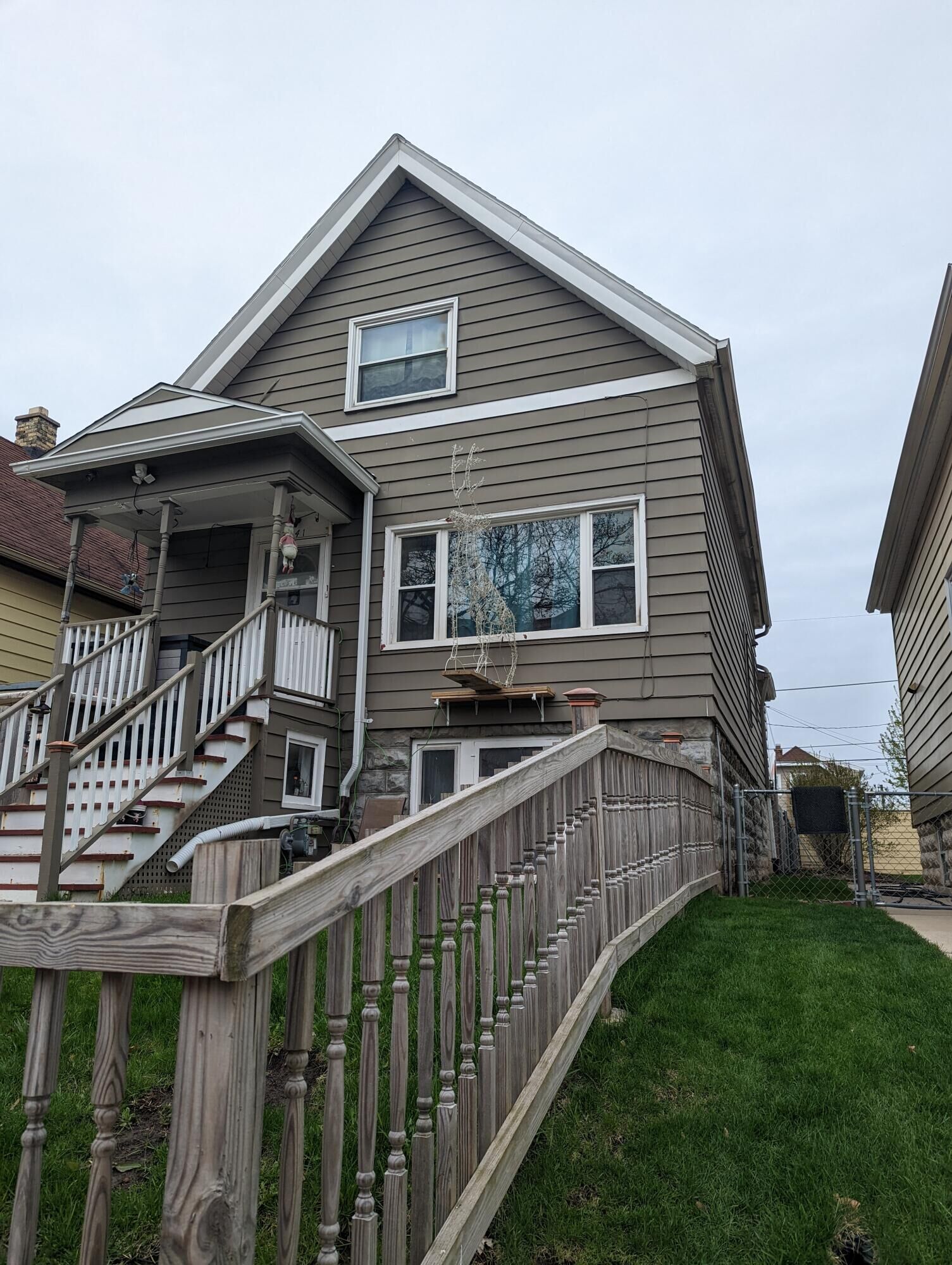 Property Photo:  2841 S 10th St 2843  WI 53215 