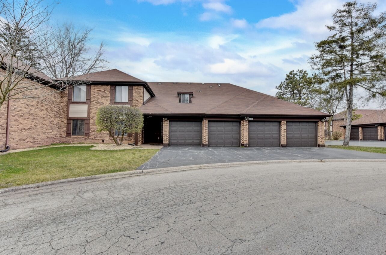 Property Photo: 18425 Kimball Avenue 1A IL 60430