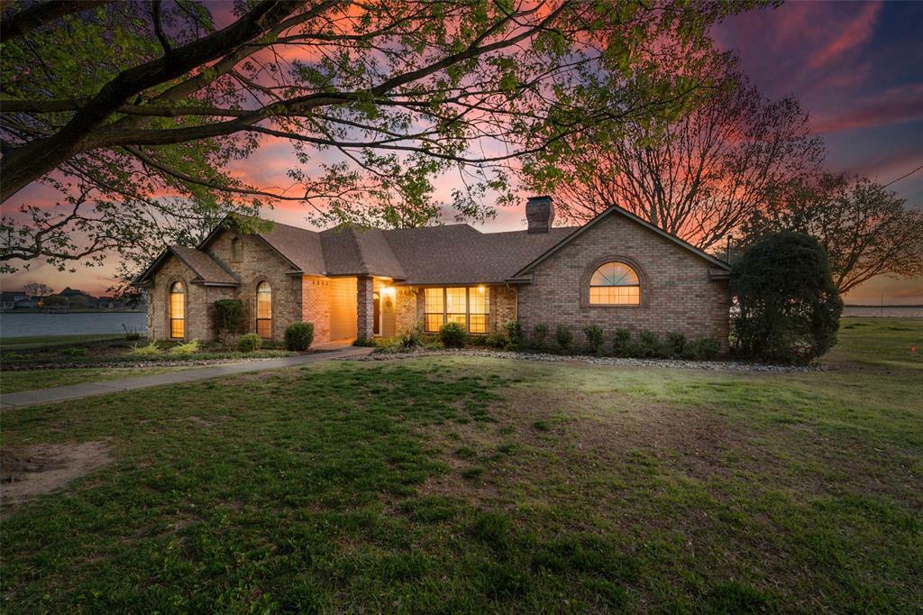 Property Photo:  222 Collins Lane  TX 75109 