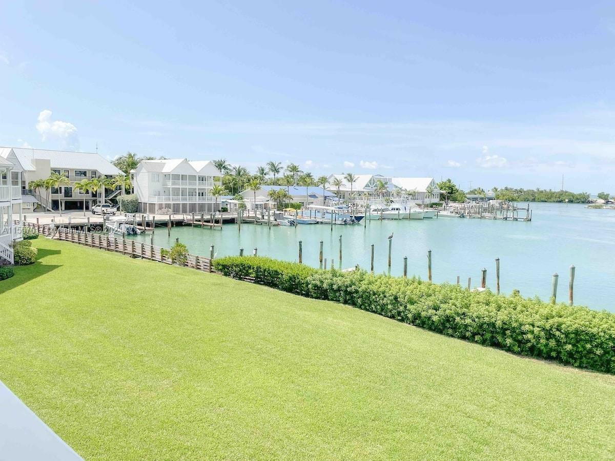 Property Photo:  6007 Marina Villa Dr  FL 33050 